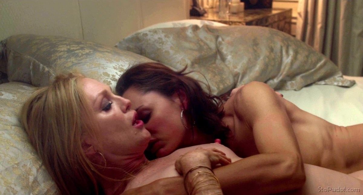Julianne Moore Lesbian Scene