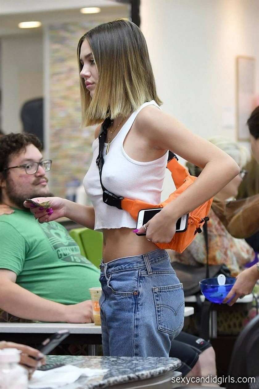 Beef reccomend candid braless teen